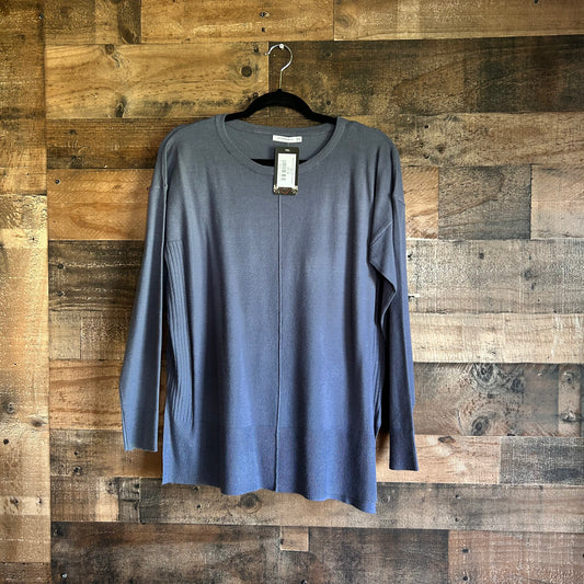 Denim colored open side longsleeve